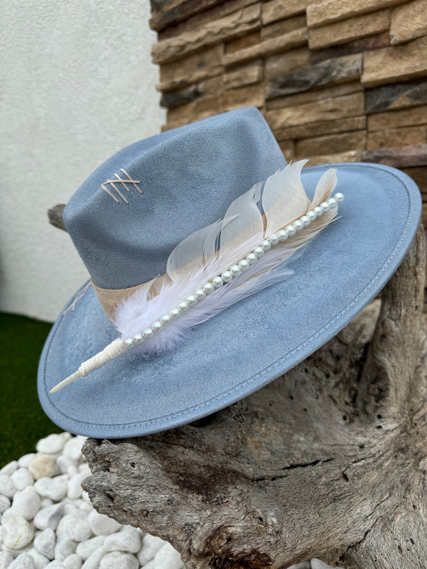 Fedora pearl